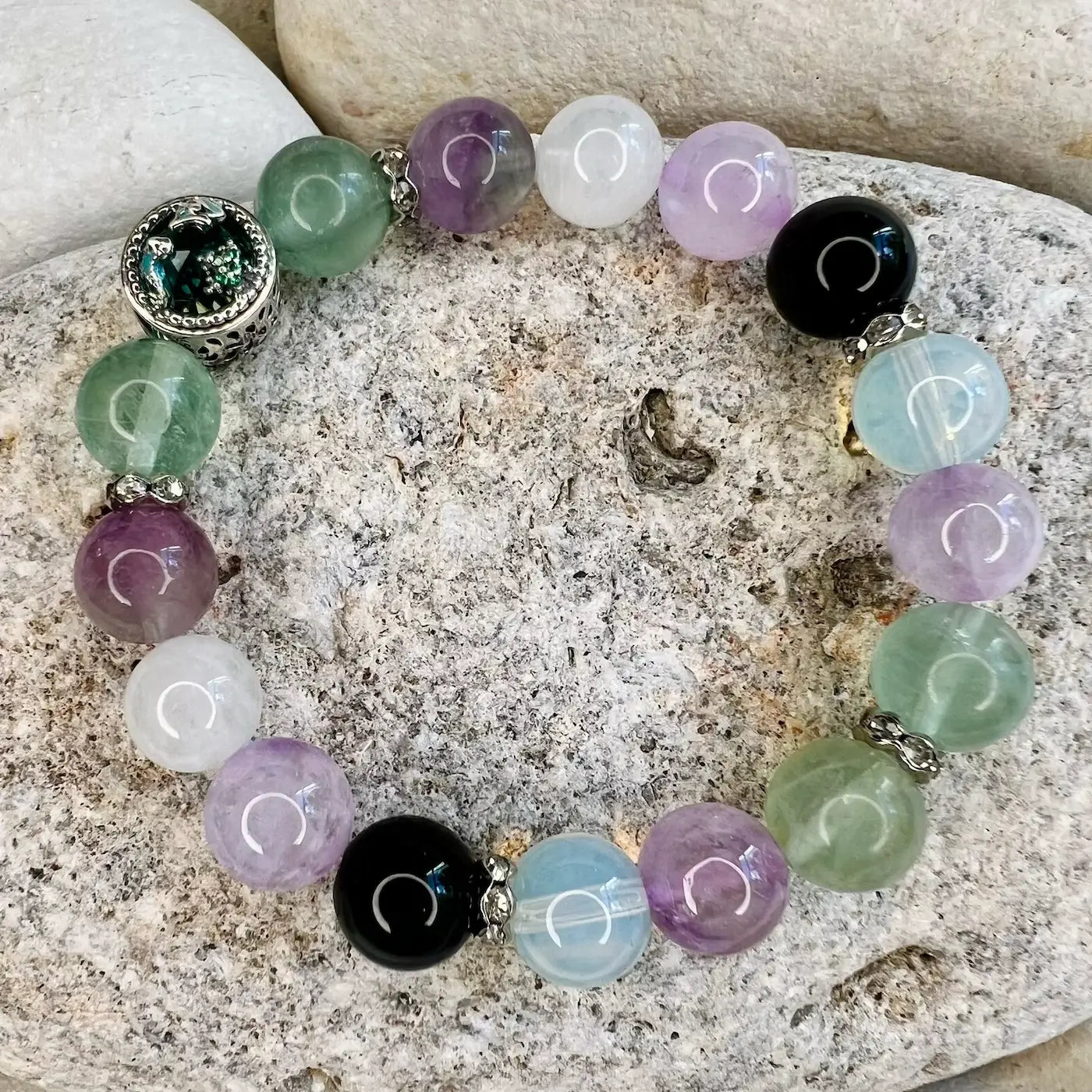 Women's Bracelet to Connect With Your Centre